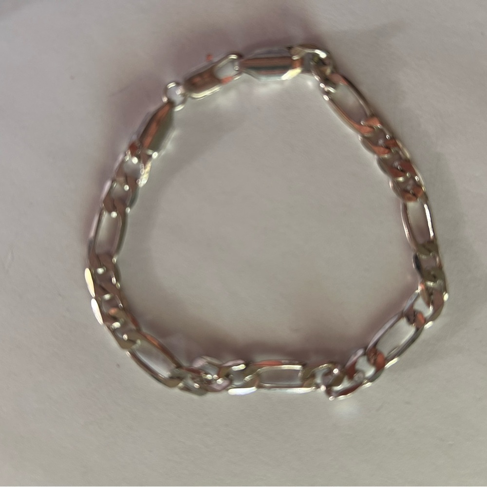 Stylish Silver Chain Bracelet